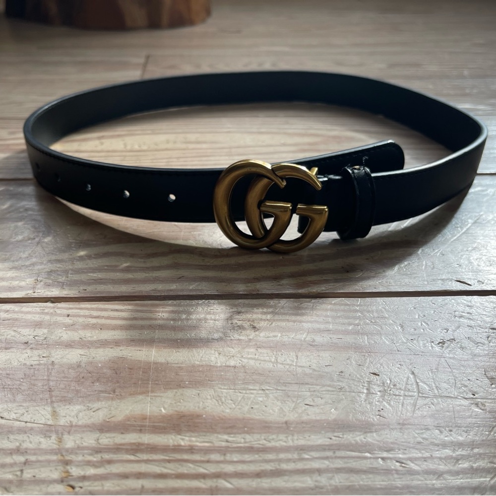 COPY - Copy Copy Copy Gucci belt size says 38 but it fits a size 4. 34" hole to…